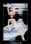 Akt-Nude-Fotoshooting-Unterwasser-Fotostudio-Zürich-1351