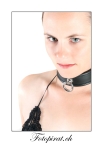 soft-Bondage-Leder-Halsband-Dessous-Fotoshooting-Fotostudio-Luzern_0513