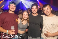 Springendparty-2025-Huttwil-8264