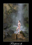 Nude Art Akt Wasserfall Fotoshooting